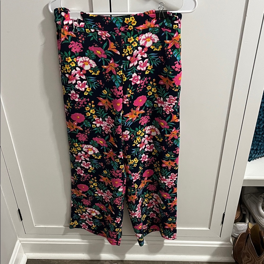 J CREW Floral Print Pants IN GREAT CONDITION